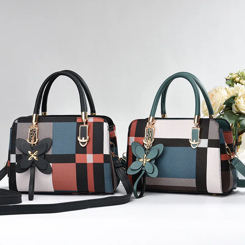 Classic Style Large Color Block PU Leather Women’s Box Bag With Zipper Closure