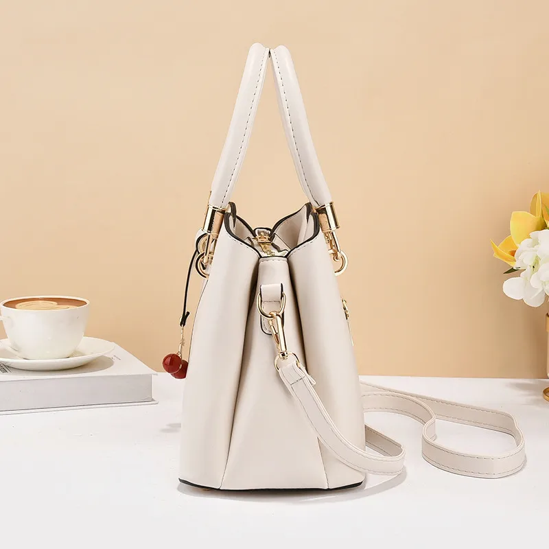 Elegant Large Solid Color Women’s PU Leather Handbag With Drawstring Buckle Closure, Classic Shoulder Bag
