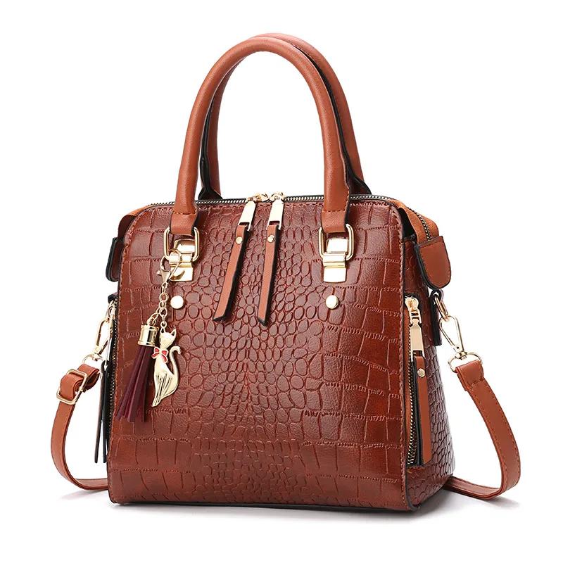 Solid Color Large PU Leather Streetwear Crossbody Shoulder Bag For Women With Zipper Closure Main image