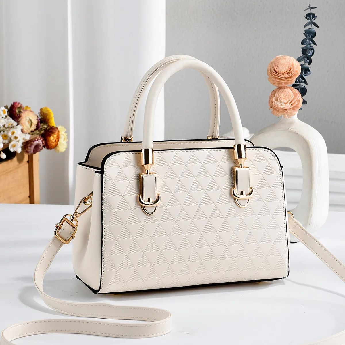 Square PU Leather Shoulder Bag For Women With Sewing Thread Detail, Single Shoulder Strap, Large Capacity Main image