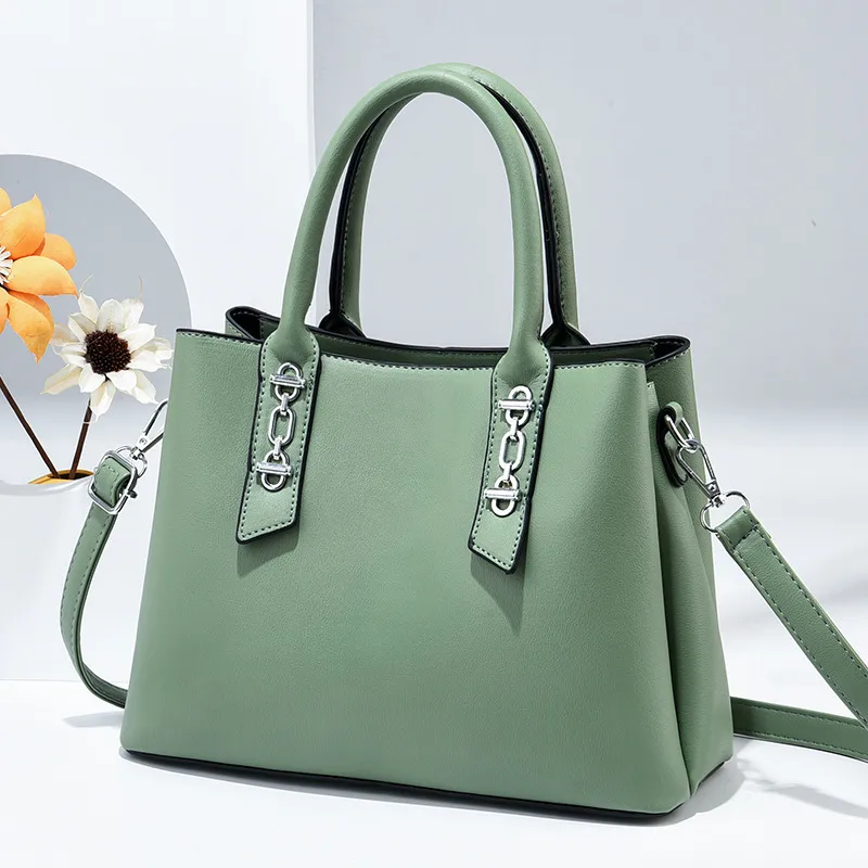 Solid Color Medium PU Leather Women’s Streetwear Shoulder Bag With Zipper Closure, Stylish Single Shoulder Design