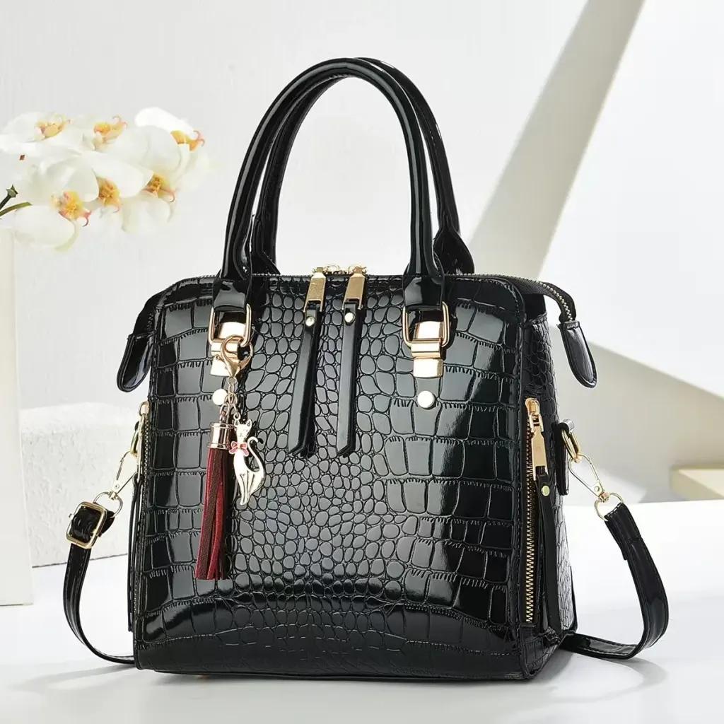 Crocodile Pattern Square Shoulder Bag For Women In Patent Leather With Sewing Thread Detail And Single Shoulder Strap