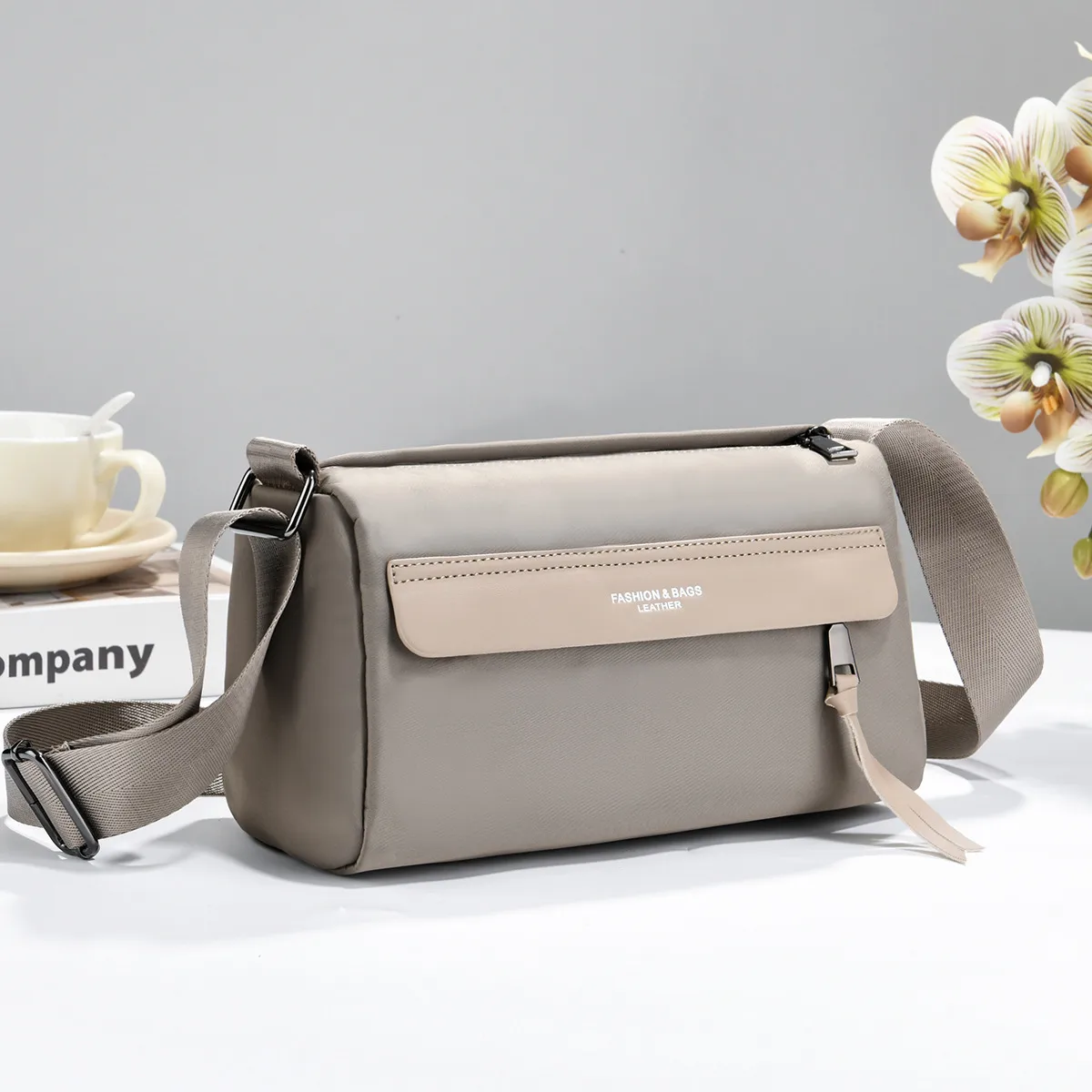 Splicing Cylindrical Crossbody Bag For Women In Oxford Cloth Featuring Sewing Thread With Single Shoulder Strap For Autumn