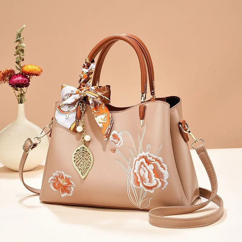 Medium Square Business PU Leather Zipper Clutch Bag For Women Featuring Printed Design