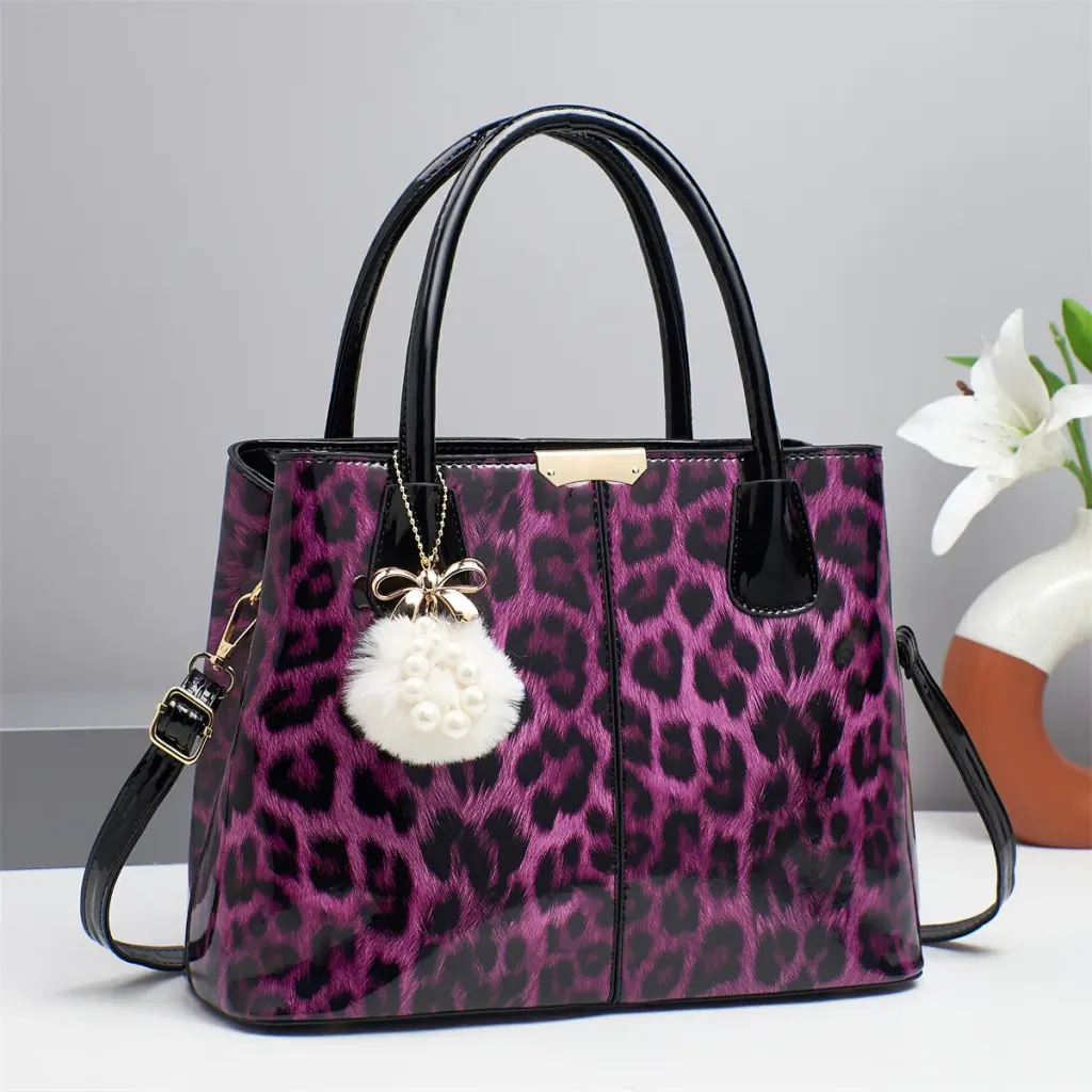 Women’s Leopard Print Square Shoulder Bag In Patent Leather With Single Shoulder Strap Featuring Stylish Printing