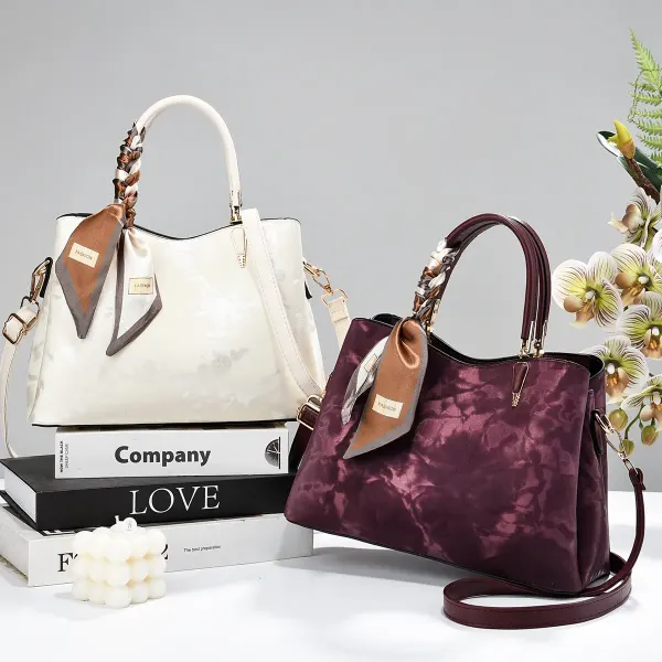 Women’s Square PU Leather Tote Bag With Sewing Thread Detail