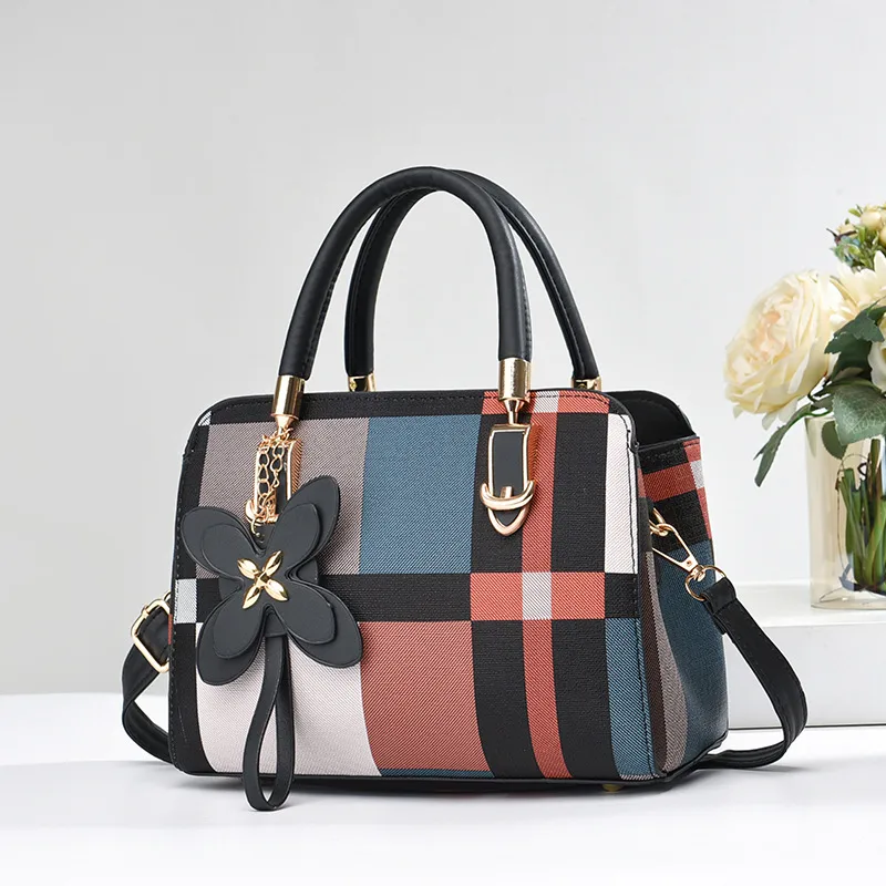 Classic Style Large Color Block PU Leather Women’s Box Bag With Zipper Closure Main image