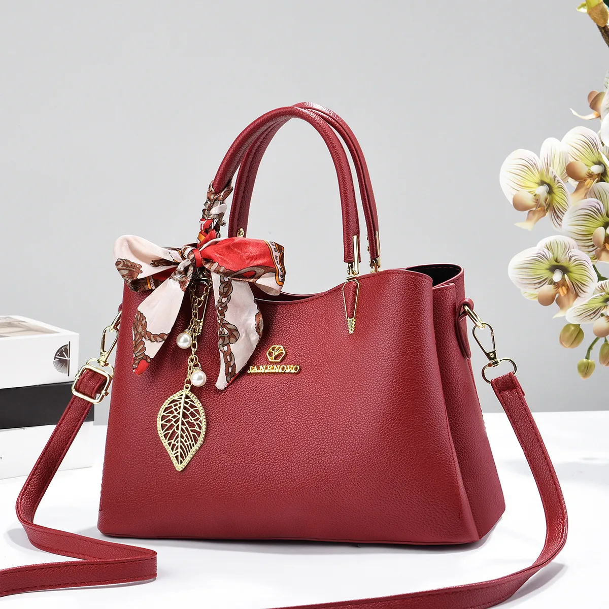 Square PU Leather Tote Bag For Women With Sewing Thread Accent And Top Handle Main image