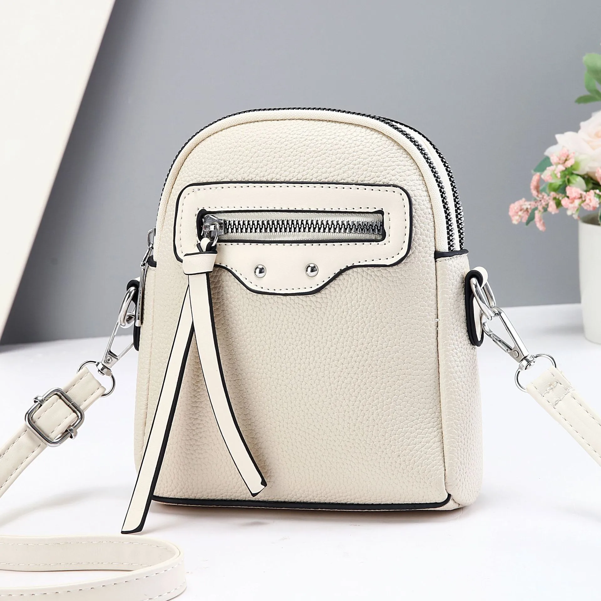 Shell Dome Bag For Women In PU Material Featuring Printing Design With Single Shoulder Strap