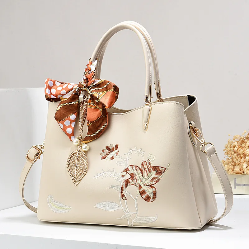 Medium Square Business PU Leather Zipper Clutch Bag For Women Featuring Printed Design