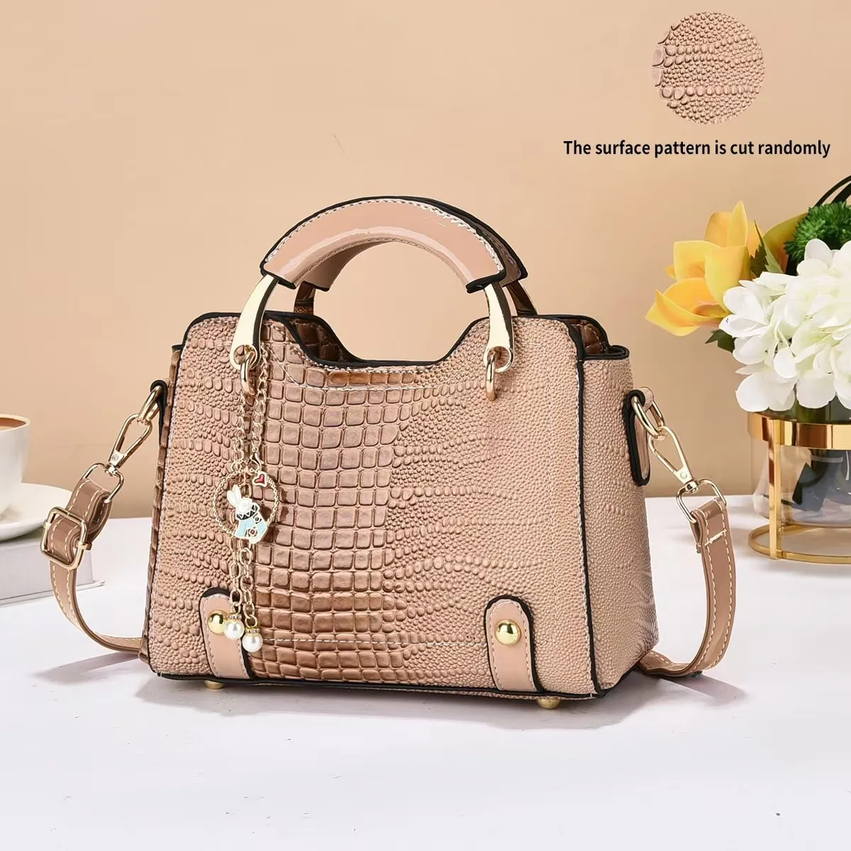 Square PU Crocodile Pattern Shoulder Bag For Women With Single Shoulder Strap Stylish Ladies Shoulder Bag Main image