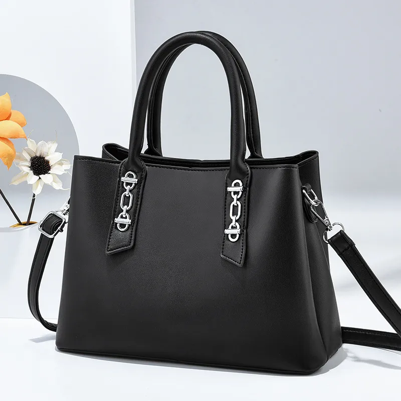 Solid Color Medium PU Leather Women’s Streetwear Shoulder Bag With Zipper Closure, Stylish Single Shoulder Design