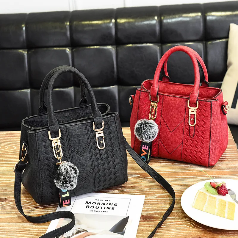 Solid Color Medium PU Leather Platinum Bag For Women Featuring Zipper Closure In Streetwear Style Main image