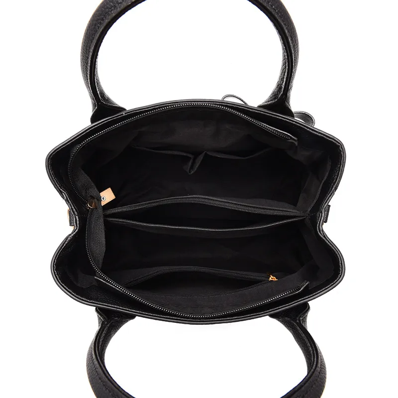 Classic Shoulder Bag