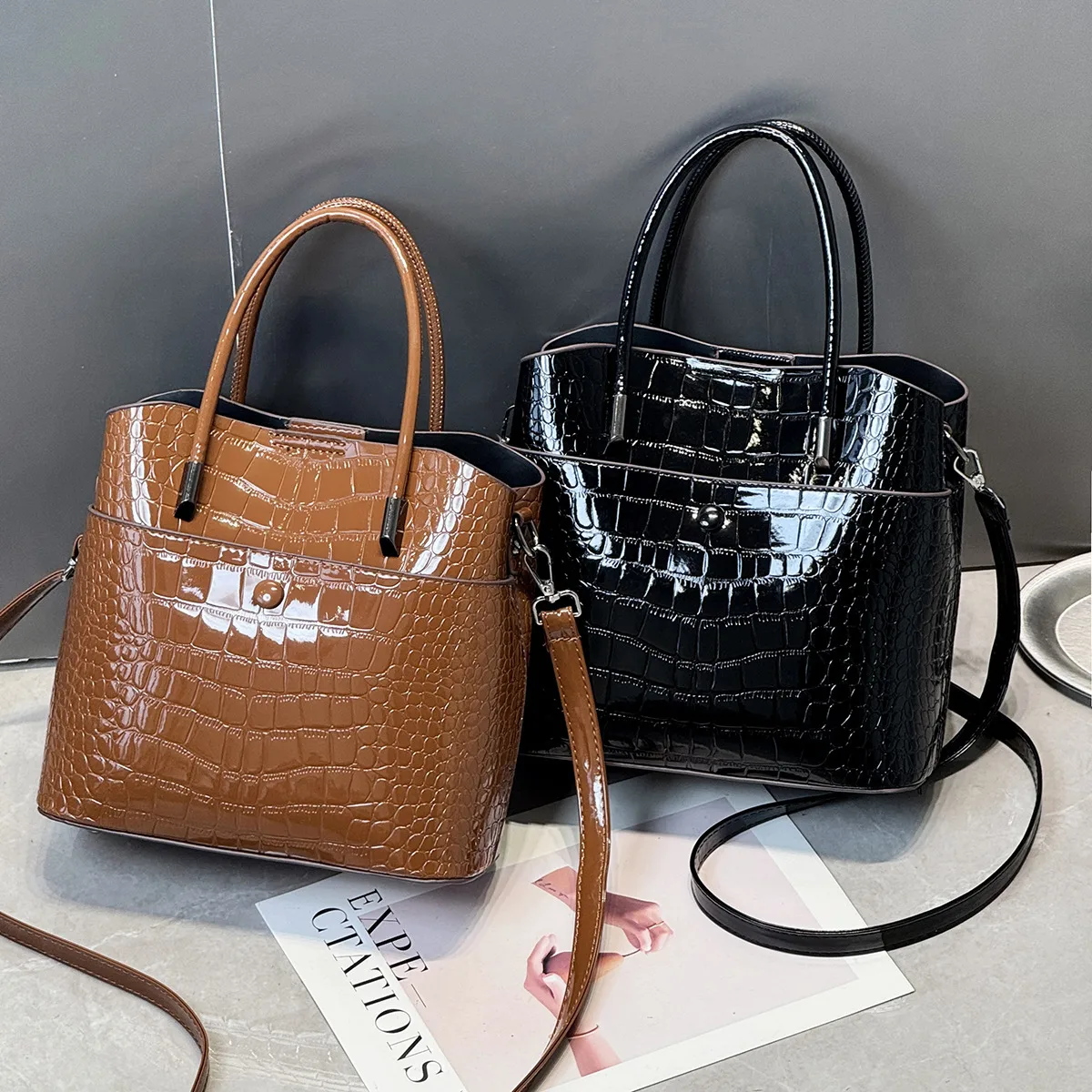 Women’s Crocodile Pattern Square PU Leather Tote Bag With Top Handle, Large Capacity Bucket Bag Main image