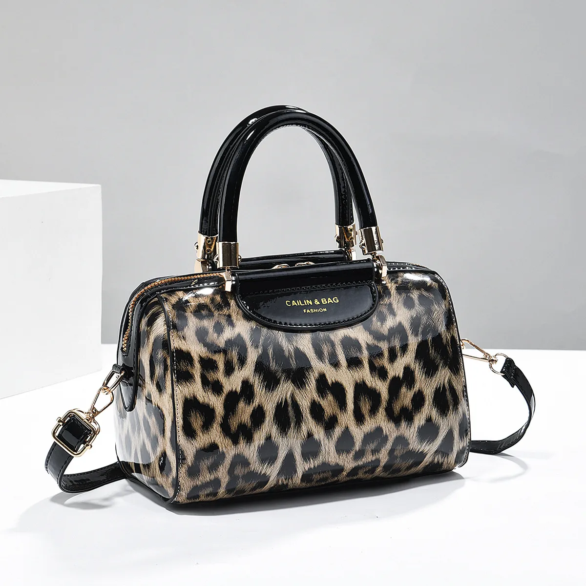 Leopard Print Pillow Shape Bag For Women In PU Leather With Sewing Thread Detail, Featuring Top Handle Design Main image