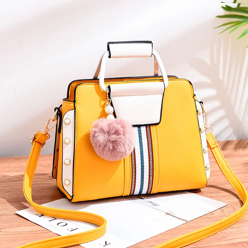 Color Block Medium Women’s PU Leather Shoulder Bag With Zipper Closure In Retro European And American Style