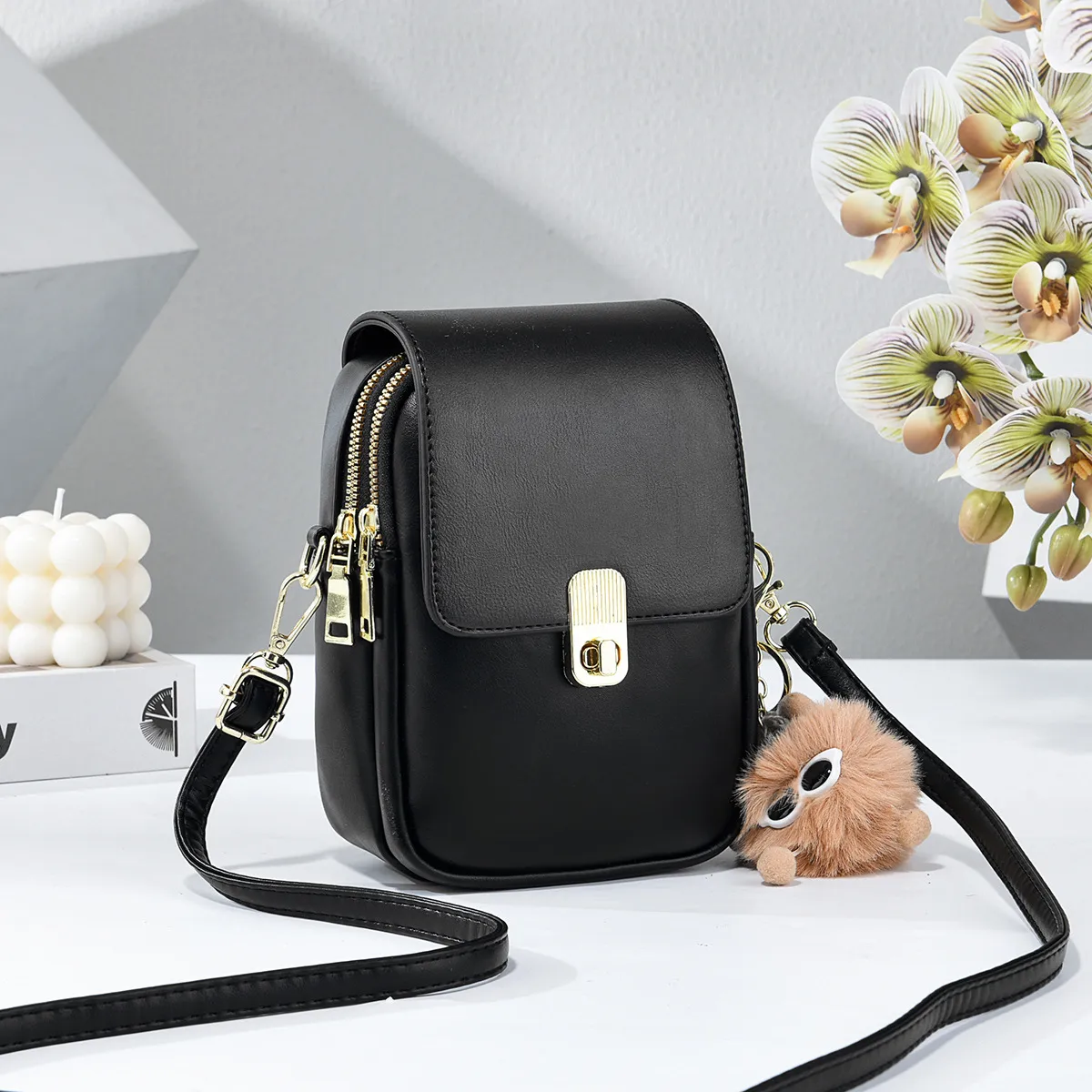 Solid Color Square PU Leather Crossbody Bag For Women With Sewing Thread Detail Main image