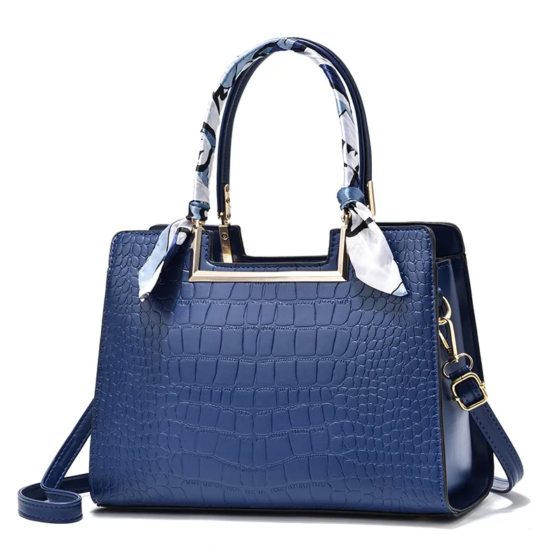 Elegant Large Solid Color PU Leather Crossbody Bag For Women With Zipper Closure Main image
