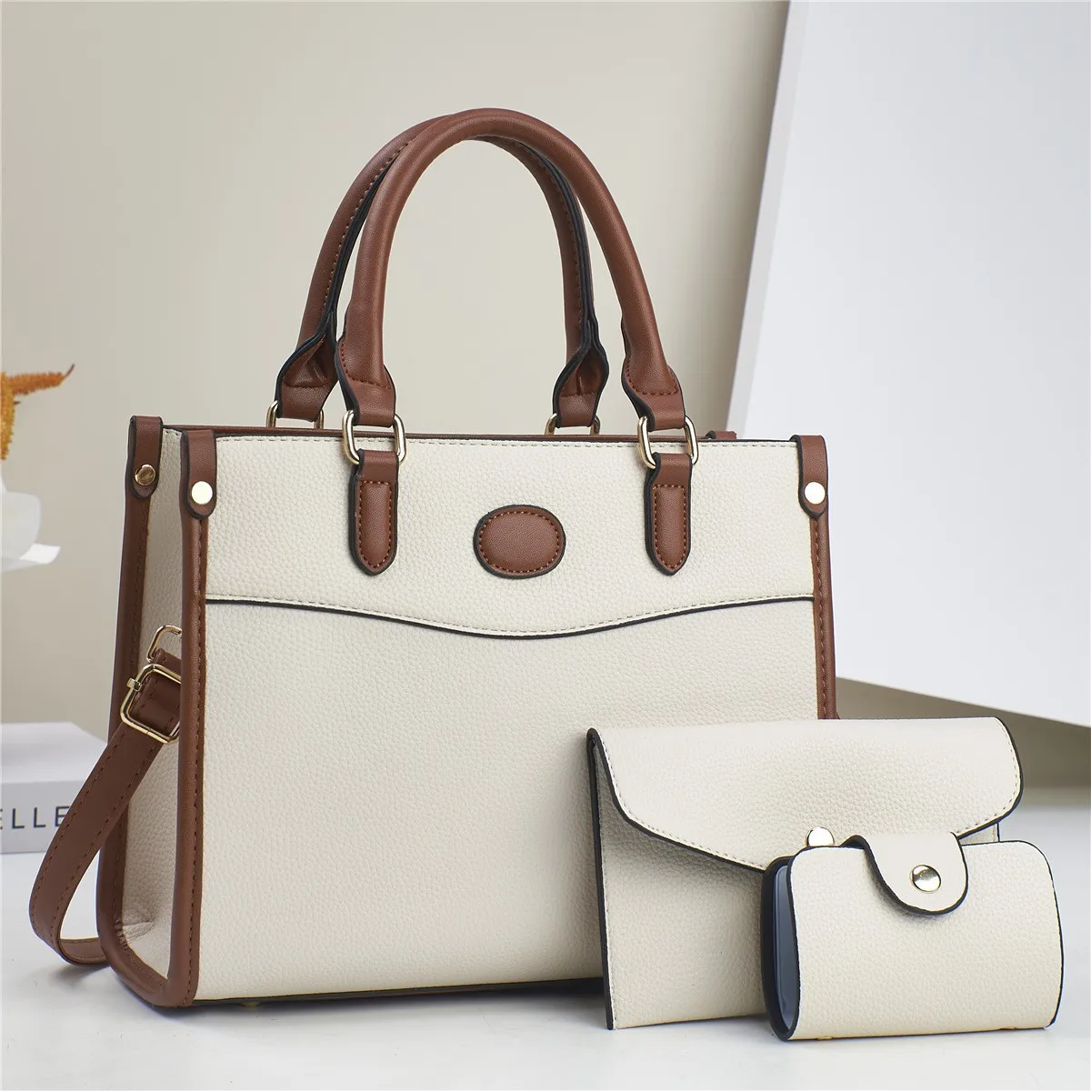 Medium Square PU Bag Set In Streetwear Style Featuring Chain Detail And Zipper Closure For Women Main image
