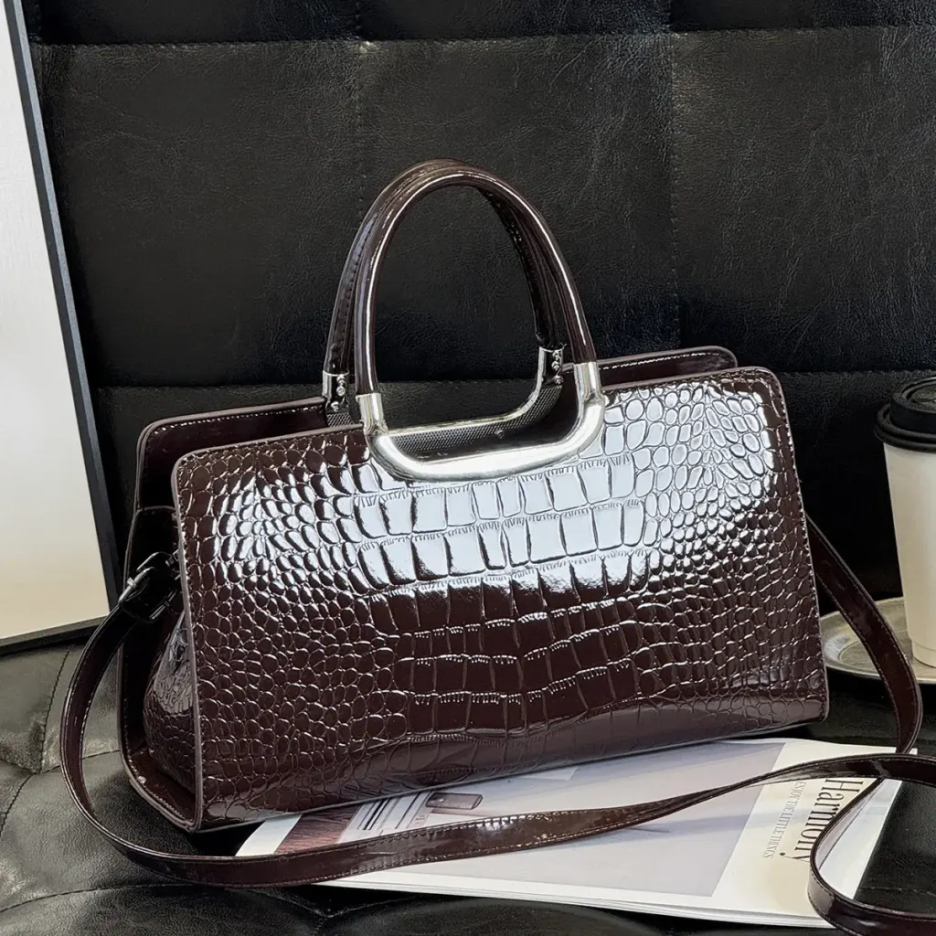 Women’s Crocodile Pattern Square Shoulder Bag In PU Leather With Sewing Thread Detail And Single Shoulder Strap