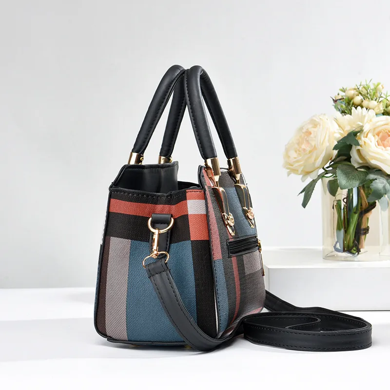 Classic Style Large Color Block PU Leather Women’s Box Bag With Zipper Closure