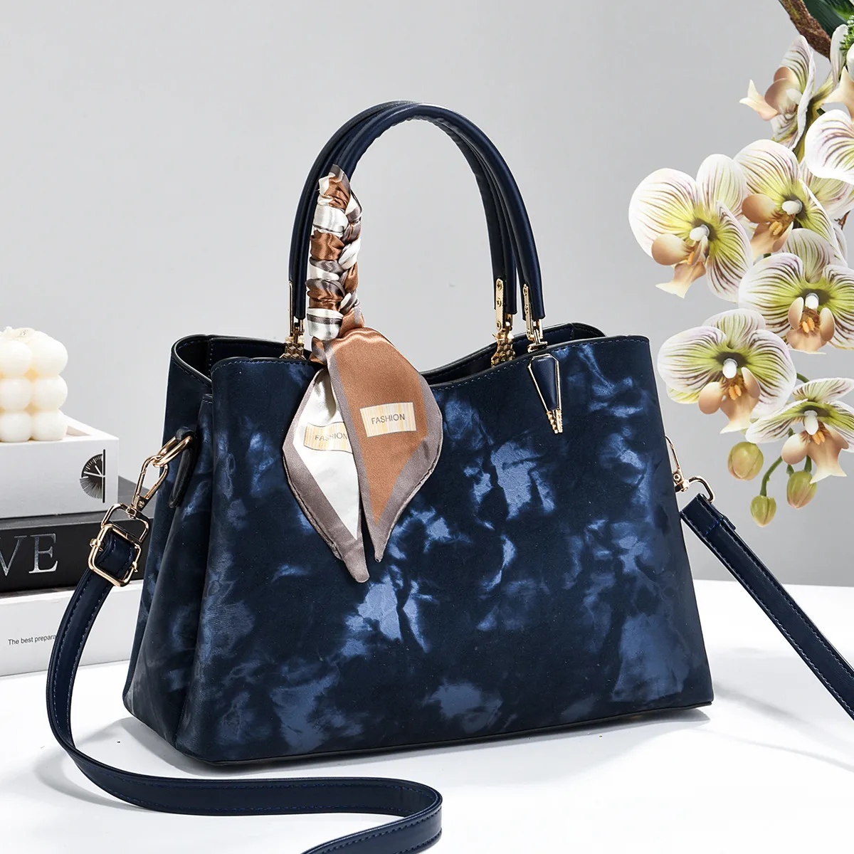 Women’s Square PU Leather Tote Bag With Sewing Thread Detail Main image