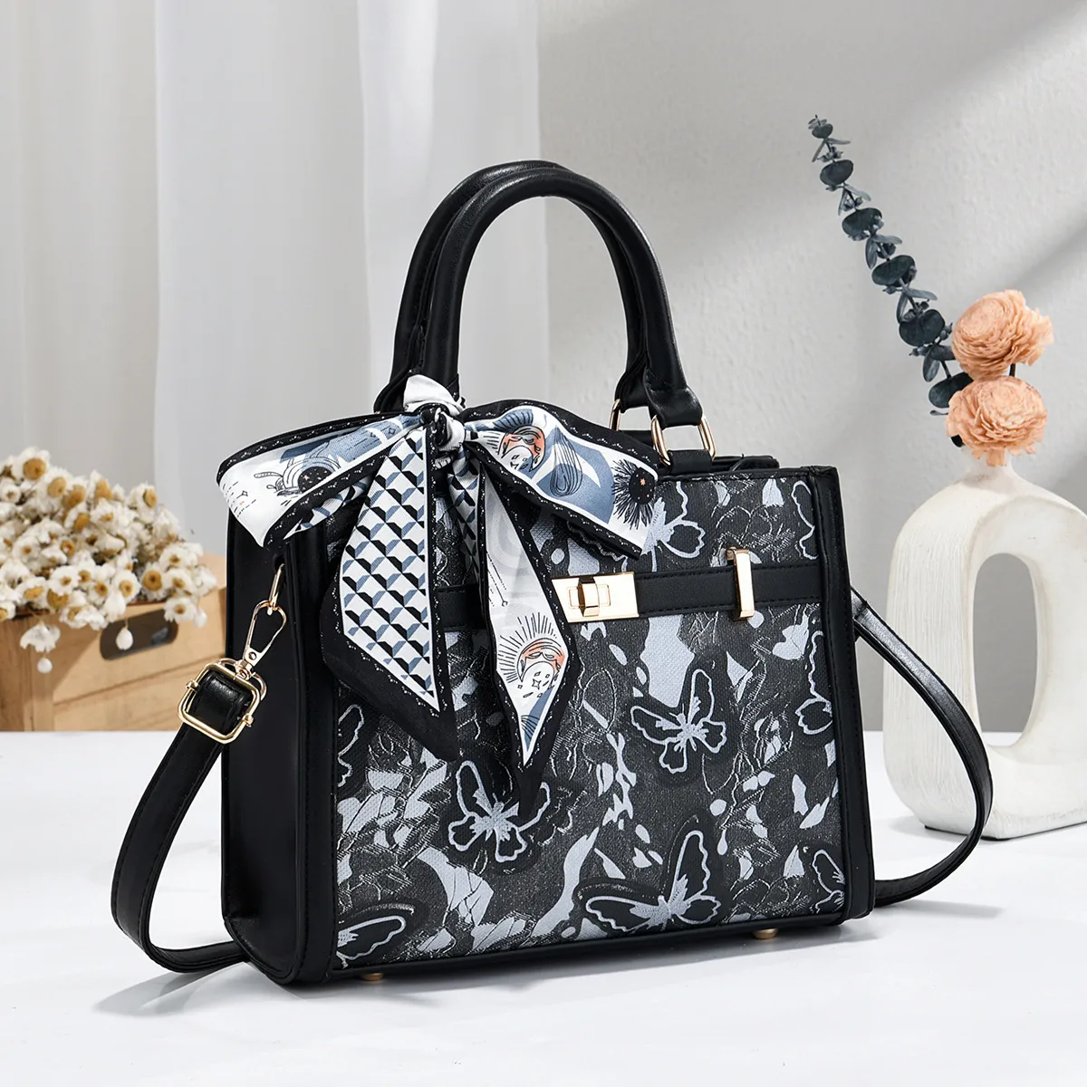 Women PU Leather Square Handbag With Sewing Thread Detail, Printed Design Main image