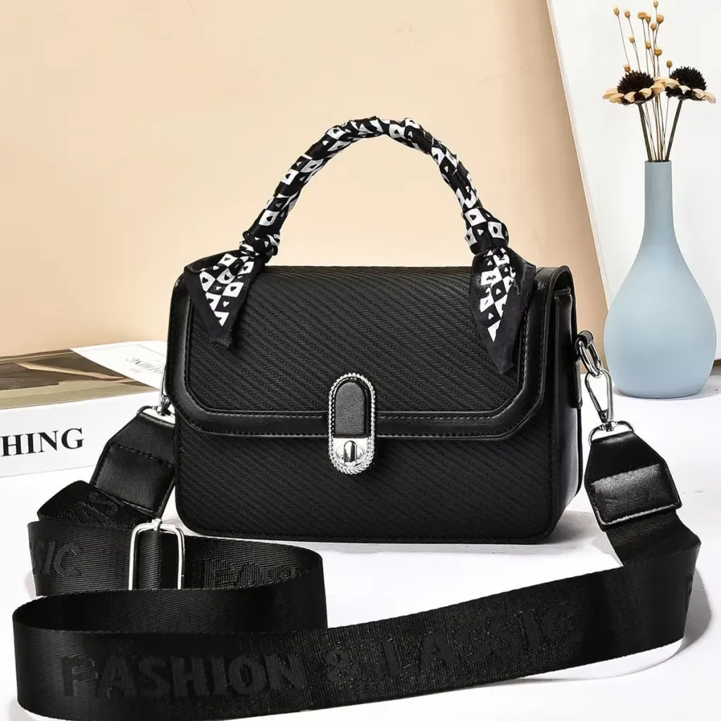 Women’s Square Splicing Shoulder Bag In Polyester Featuring Lock Detail