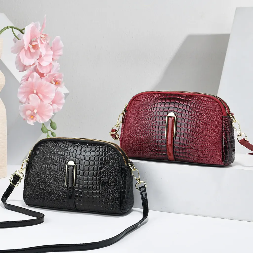 Women’s Crocodile Pattern PU Leather Crossbody Bag With Shell Shape And Sewing Thread Detail