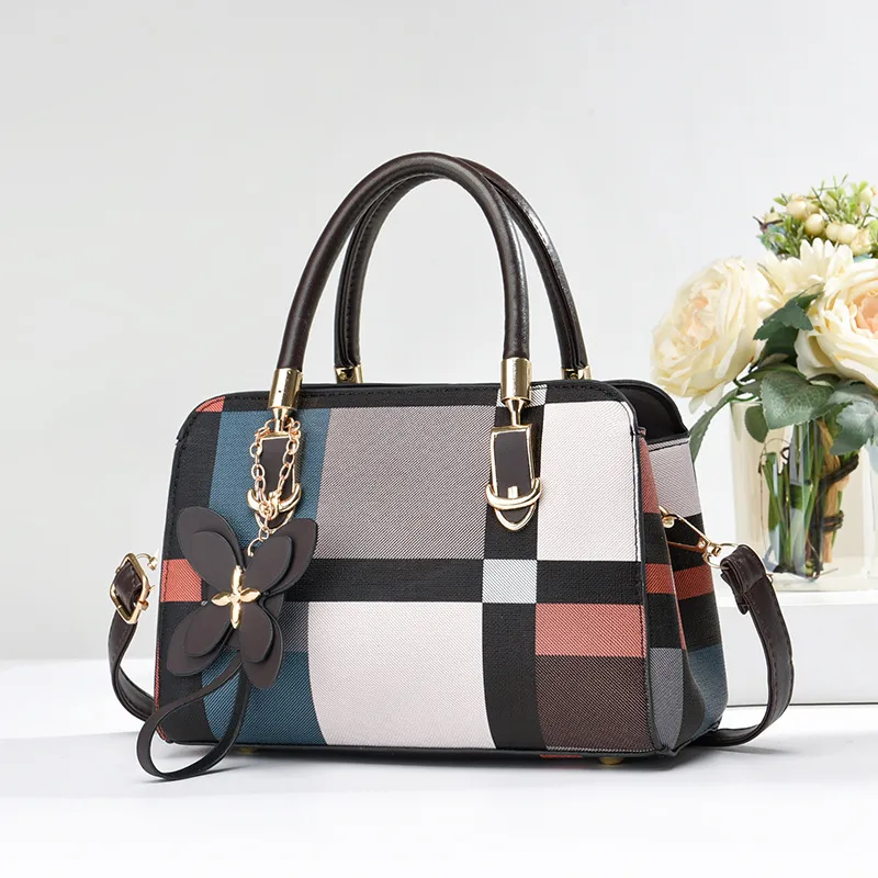 Classic Style Large Color Block PU Leather Women’s Box Bag With Zipper Closure