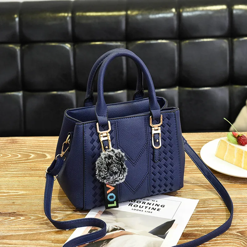 Solid Color Medium PU Leather Platinum Bag For Women Featuring Zipper Closure In Streetwear Style