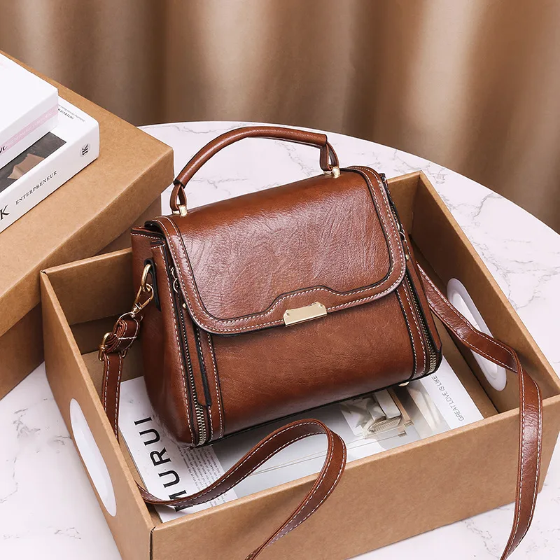 Solid Color Small Square Bag For Women In Pu Leather With Flip Cover Closure, Featuring European And American Vintage Style Main image
