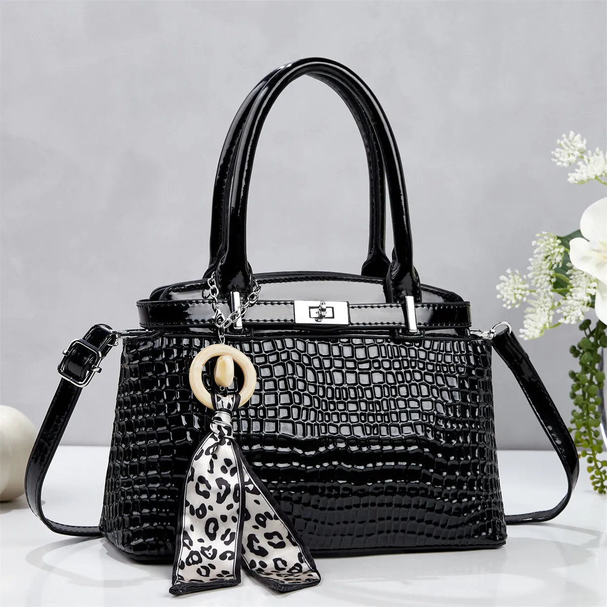 Crocodile Pattern Square PU Leather Handbag For Women With Top Handle