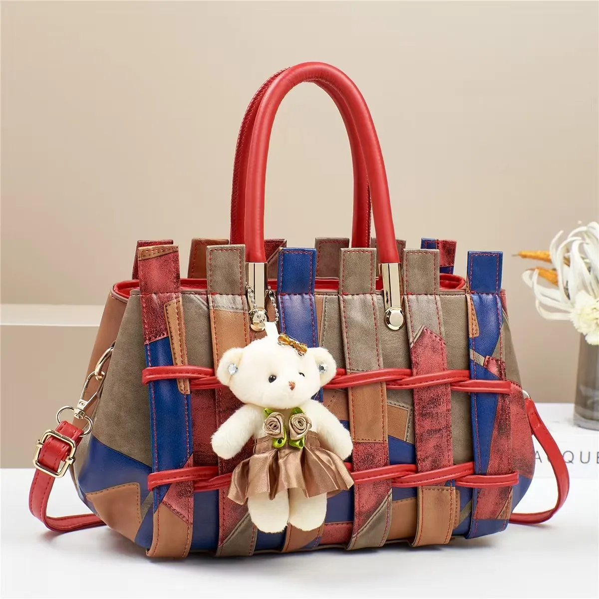Vintage Style Color Block PU Shoulder Bag For Women With Square Shape And Zipper Closure Main image