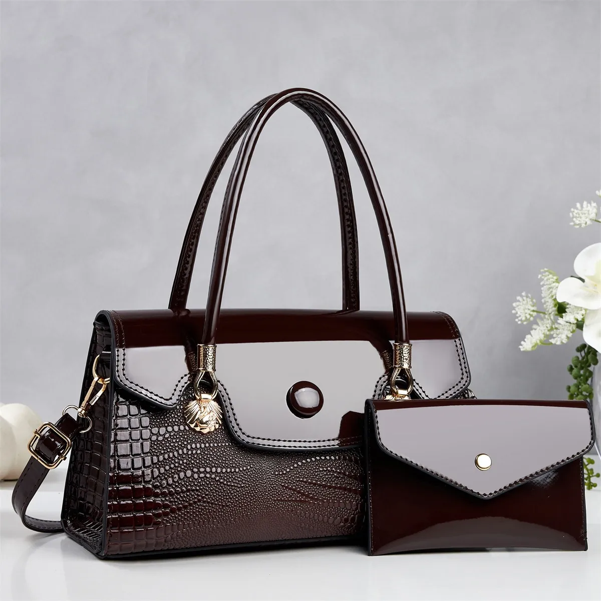 Women’s Crocodile Pattern Square Shoulder Bag In PU Leather With Sewing Thread Detail And Single Shoulder Strap Main image