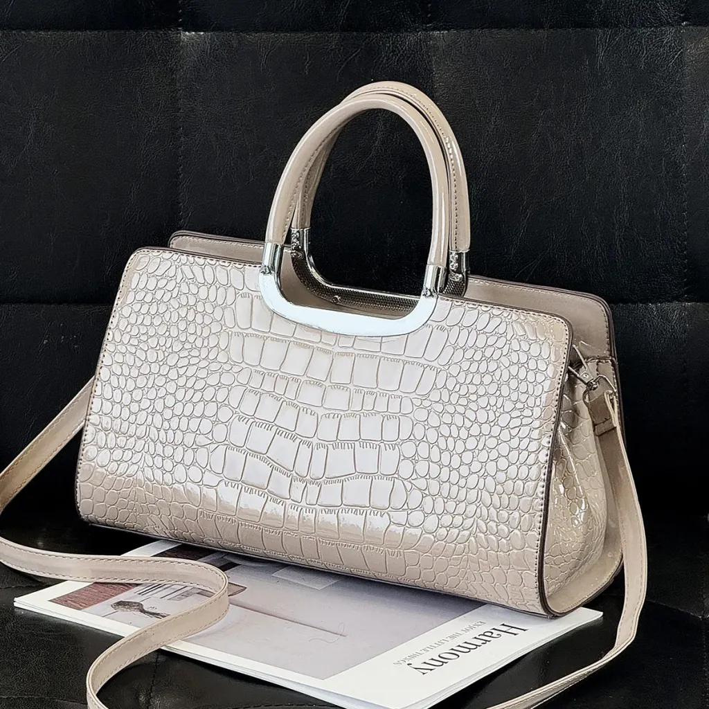 Women’s Crocodile Pattern Square Shoulder Bag In PU Leather With Sewing Thread Detail And Single Shoulder Strap